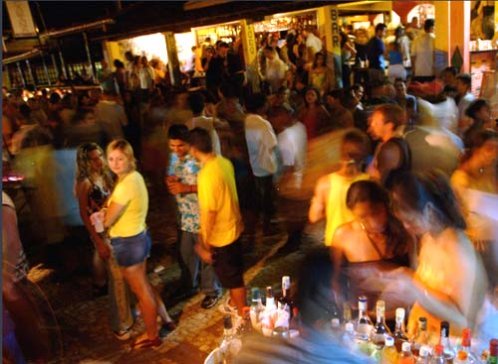 bar todo mundo em canoa quebrada broadway