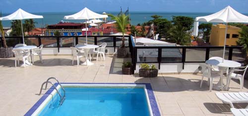 The rooftop swimming pool at the Carmel Express Hotel Fortaleza