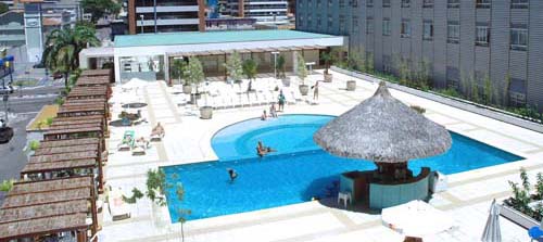 Swimming pool at the Oasis Atlantico Hotel Praia do Meireles