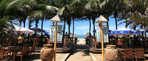 polynesian style umbrellas