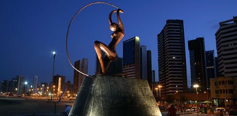 Estatua de Iracema Guardia